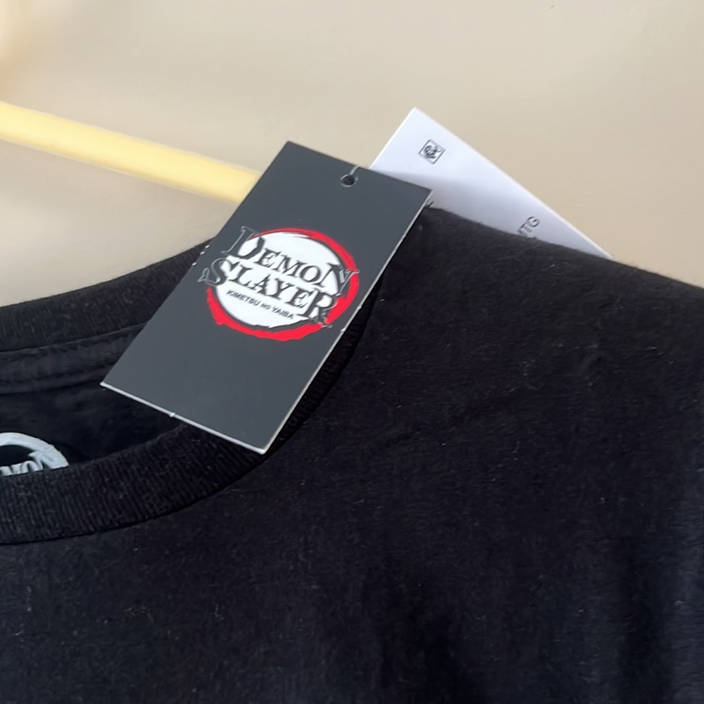 nwt demon slayer graphic tee - Picture 3 of 4